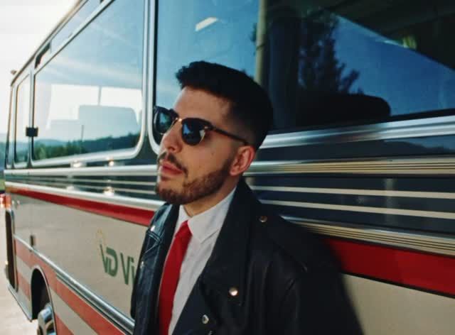 “Otra Balada” la primera “parada” para el próximo álbum de @itskalenn ya disponible en todas las plataformas.