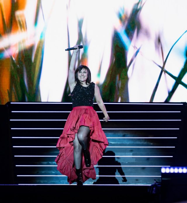 Pasear por la #DolceVita de Amaral es un auténtico regalo que no se vive todos los días💫.

Gracias @amaral.oficial y @villamusic.es por dejarnos ser parte de este viaje.

¡Precioso concierto ayer en Donostia! 🫶🏻

📸 @oyarzabal.daniel